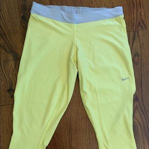 Nike leggings
